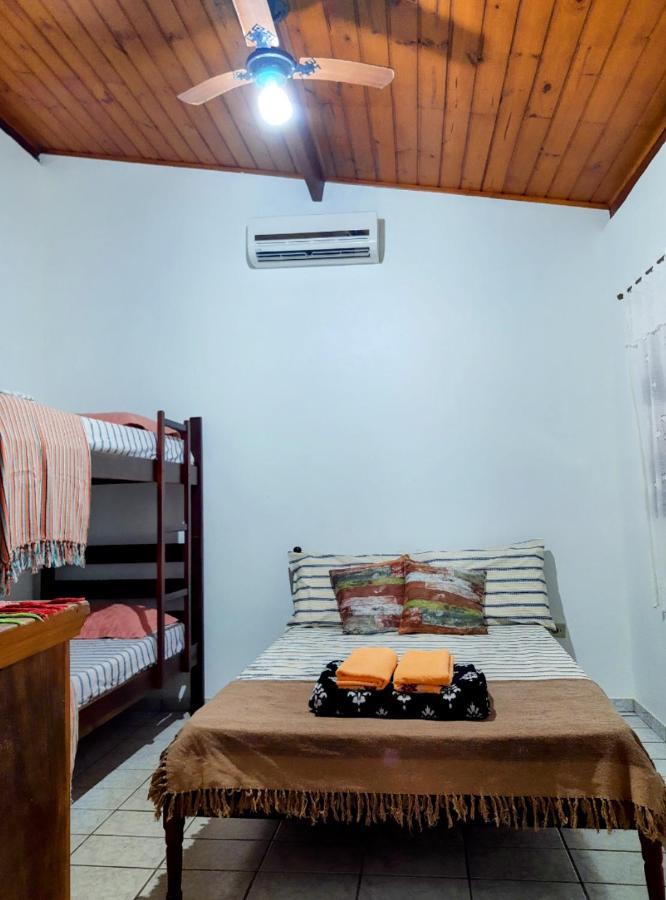 Suite Pe Na Areia- Espaco Independente Na Praia Do Curral Com Localizacao Privilegiada - Simplicidade E Comodidade Com O Por Do Sol Mais Lindo De Ilhabela - Melhor Custo Beneficio Para Ate 4 Pessoas , Na Av Jose Pacheco Do Nascimento Nº 7682 Exterior foto